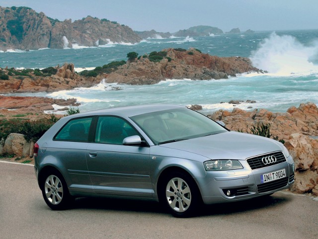 AUDI A3 SPORTBACK uzywane-audi-a3-8y-sportback-2-0-35-tdi-150km-2021-audi-a3 -sportback-salon-polska-a3-sport Used - the parking