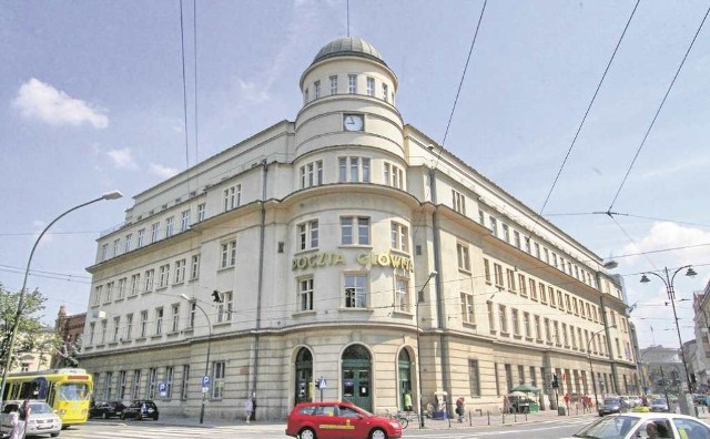 Budynek Poczty Głównej - kolejny wystawiony na sprzedaż gmach w ścisłym centrum Krakowa