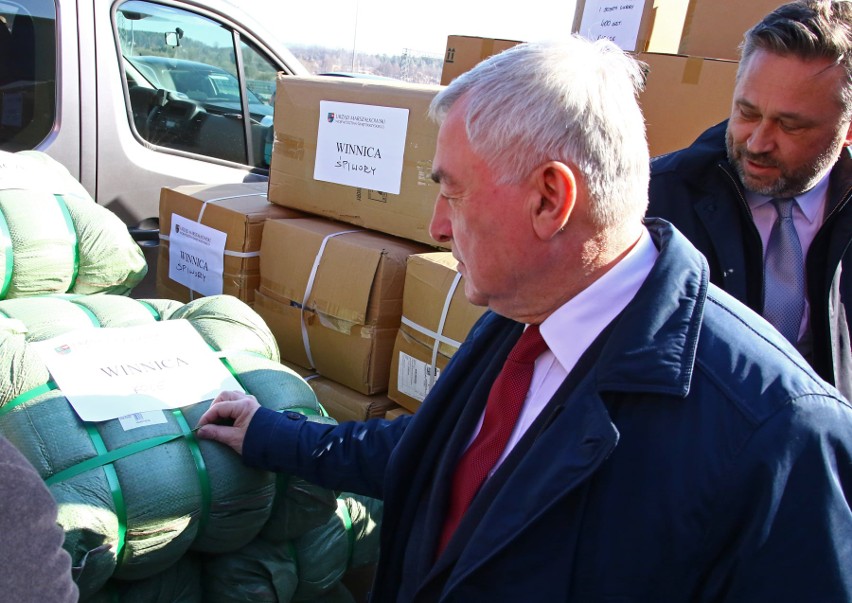 Województwo świętokrzyskie przekazało dary do Winnicy w Ukrainie. Zobaczcie zdjęcia