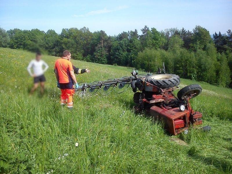 Siołkowa. Tragedia na górskiej łące. Nie żyje 44-letni mężczyzna