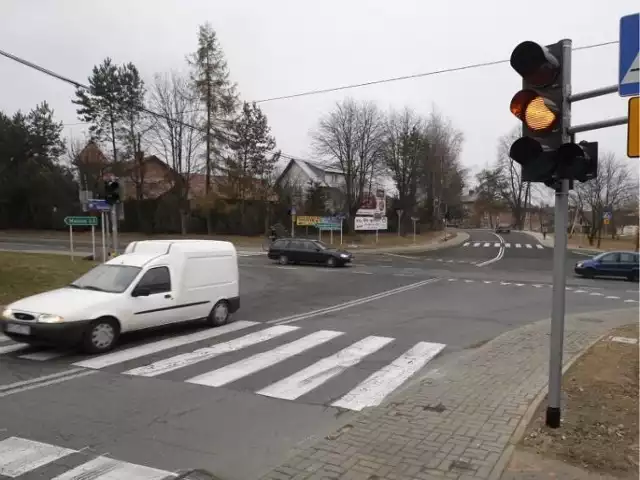 Sprawdź, gdzie staną rejestratory wjazdu na czerwonym świetle. Mamy listę lokalizacji