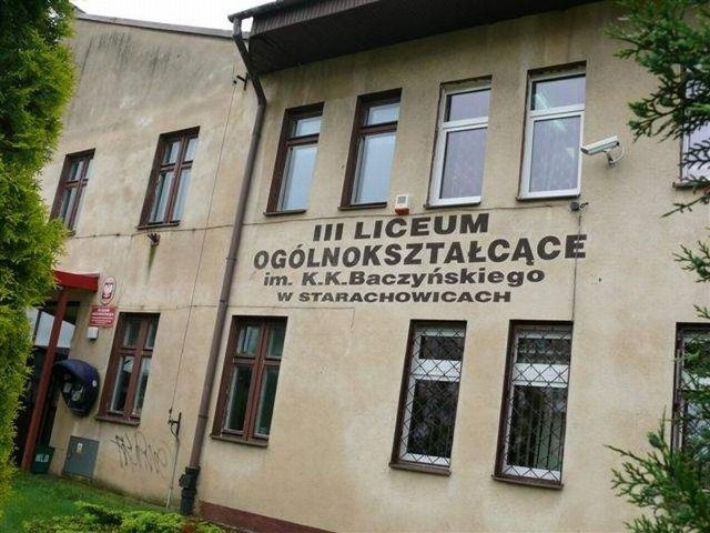 Od sierpnia Młodzieżowy Dom Kultury zmienił swoją siedzibę i przeniósł się do budynku III Liceum Ogólnokształcącego w Starachowicach