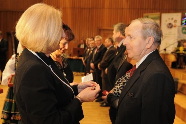 Wśród docenionych znalazł się Janusz Polak - dyrektor biura organizacyjnego konkursu "Rolnik Pomorza i Kujaw 2012".