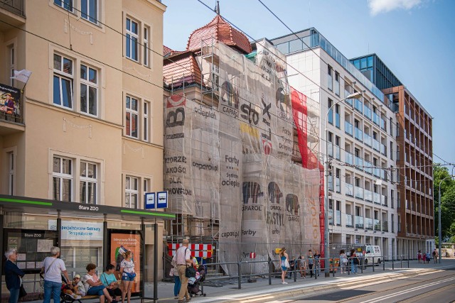 Pieniądze na wykonanie prac konserwatorskich, restauratorskich lub robót budowlanych w tym roku otrzyma 15 budynków, wpisanych do rejestru zabytków i znajdujących się na terenie Poznania. Łączna wartość dofinansowania to milion złotych.