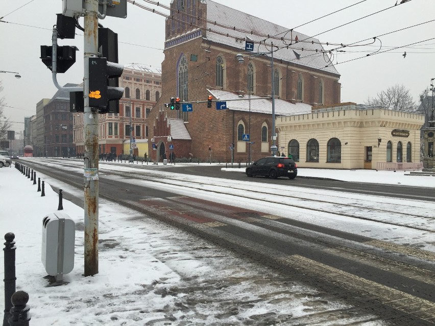 Śnieżny nowy rok we Wrocławiu. W nocy będzie bardzo ślisko