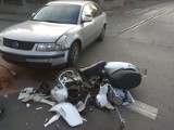 Wypadek w Pszowie: mercedes uderzył w skuter. 62-latek przewieziony do szpitala ZDJĘCIA