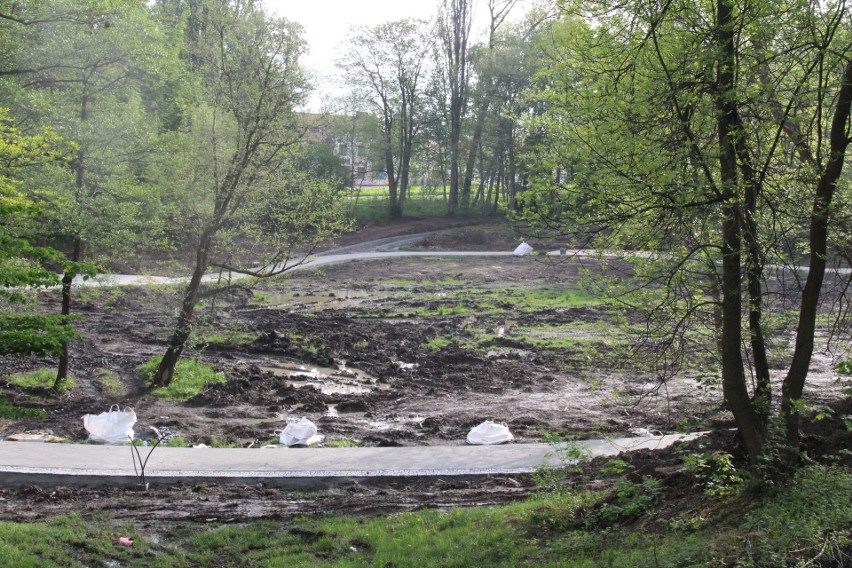 Park Krakowska powstaje w rejonie ul. Krakowskiej i al....