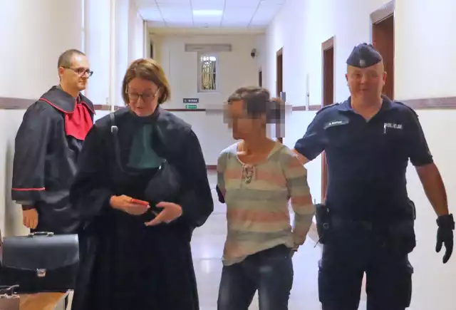 Adwokat Katarzyna Stepułajtys powiedziała nam przed rozprawą, że oskarżona Joanna Rz. jest niewinna i osobą skrzywdzoną.