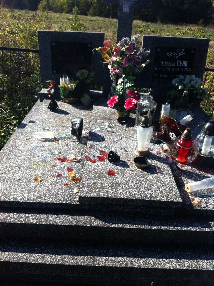 Milejczyce - cmentarz wielowyznaniowy zdewastowany