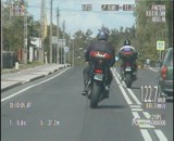 Pogoń za piratami na motocyklach i w peugeocie. Trzej kierowcy surowo ukarani (video) 