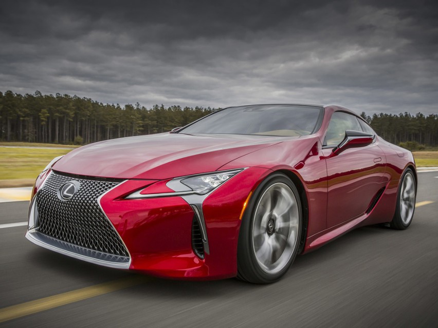 Lexus LC 500 napędzany jest znaną z aktualnych modeli serii...