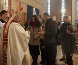 Biskup kielecki Jan Piotrowski pobłogosławił małżeństwa w Sanktuarium świętego Józefa Opiekuna Rodziny w Kielcach