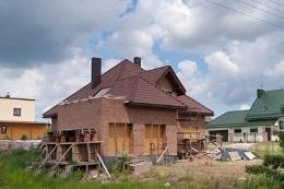 Porzucone, niedokończone budowle oraz rzesze bezrobotnych oto obecny stan litewskiej gospodarki, jeszcze do niedawna zaliczanej do bałtyckich tygrysów Fot. Marian Paluszkiewicz