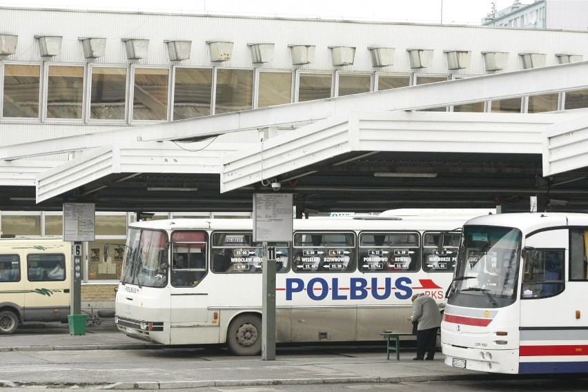 Wrocław: Zburzą dworzec PKS. Nowy powstanie dopiero za trzy lata