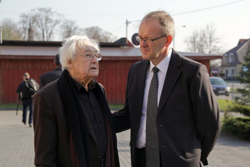 Andrzej Wajda w szkole w Rudnikach.