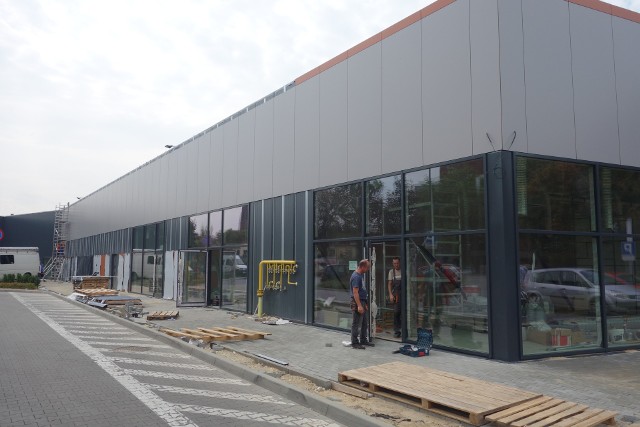 Wkrótce otwarcie pawilonu handlowego przy ulicy Śląskiej w Siemianowicach Śląskich