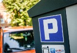 Kodeks drogowy 2022. Czy za brak opłaty parkingowej są punkty karne? 