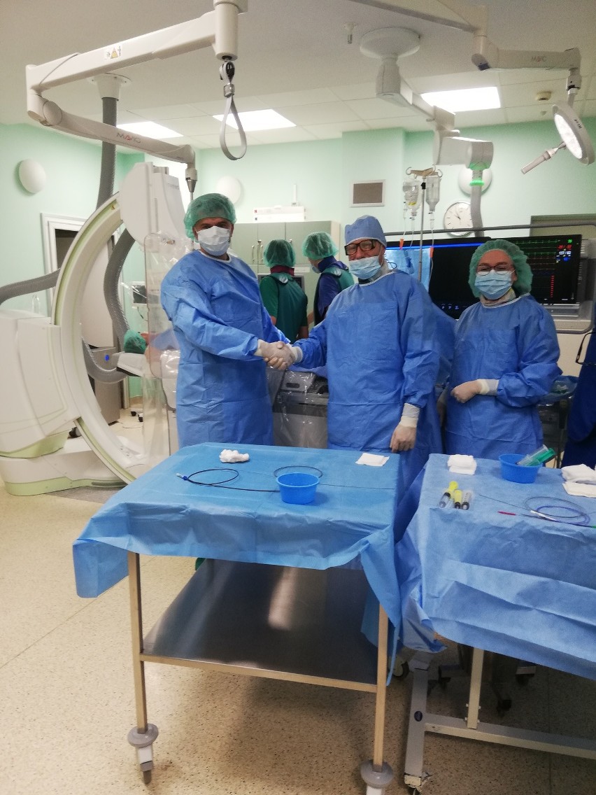 W Sanoku pacjentom po udarze mózgu zoperowali serce. Zabieg nie wymagał otwierania klatki piersiowej [ZDJĘCIA]