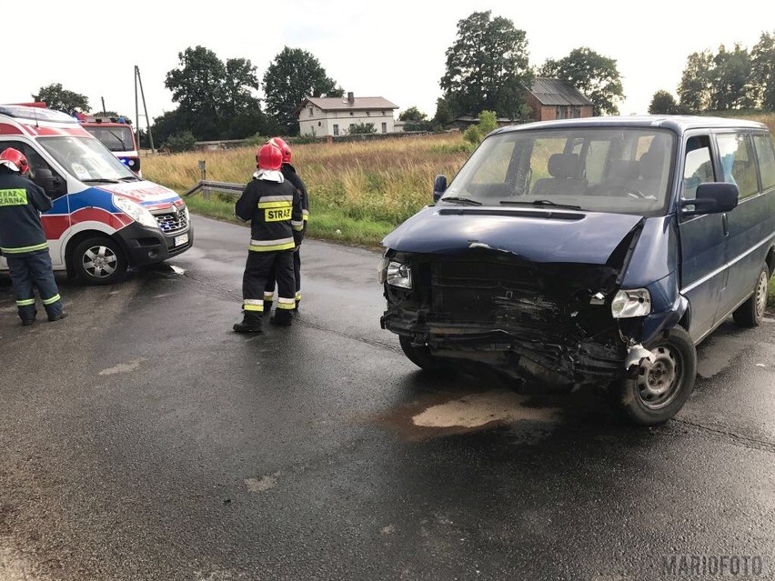 Zderzenie dwóch samochodów w Szydłowcu Śląskim.