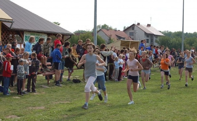 Kolejne edycje Biegu Wiosennego w gminie Tryńcza przyciągają coraz więcej uczestników