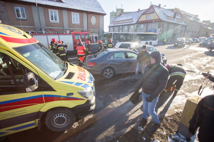 W poniedziałek na ul. Szczecińskiej w Słupsku zderzyło się...