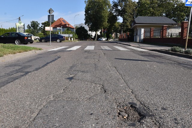 Najbardziej zniszczone fragmenty ulic Kmicica i Kamiennej będą wyremontowane w ciągu dwóch miesięcy.