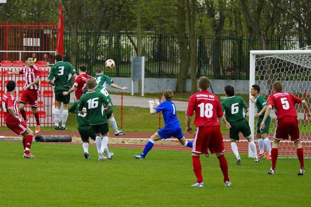 Piłkarze z Inowrocławia w rundzie wiosennej nie zdobyli jeszcze bramki. Czy ta zła passa odwróci się już w środowym meczu w Środzie Wielkopolskiej?