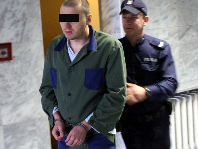 Tomasz W. doprowadzany na wczorajszą rozprawę, został dowieziony z krakowskiego aresztu śledczego.