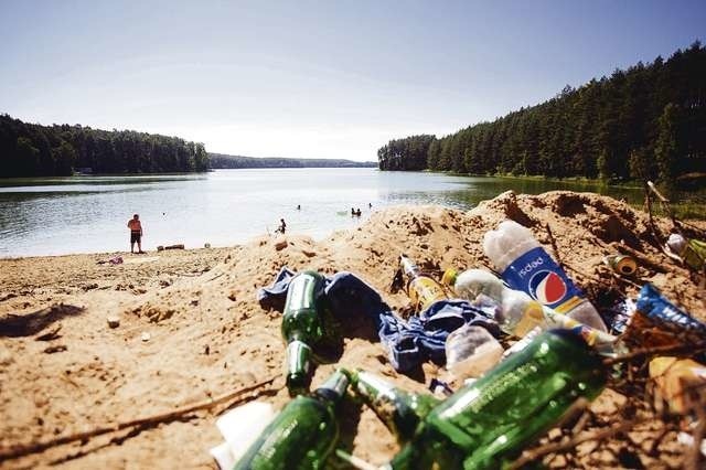 Krówka Leśna jest tak pięknie położona, że za same widoki należy się jej piątka. Wszystko psują śmieci...