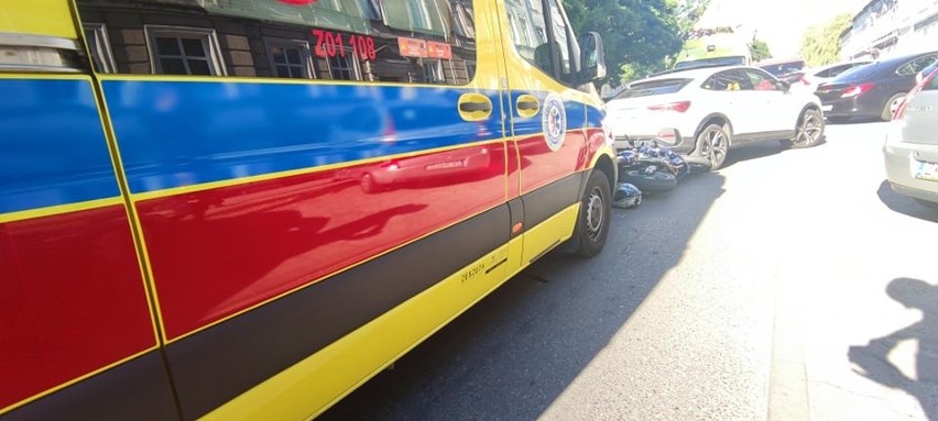 Groźny wypadek na ul. Zwycięstwa w Koszalinie. Jedna osoba ranna [ZDJĘCIA]