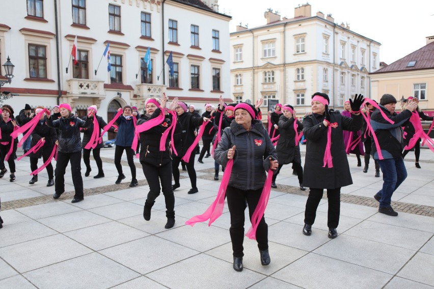 One Billion Rising - taniec przeciw przemocy [ZDJĘCIA, WIDEO]