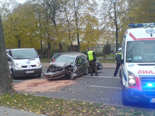 Jak informuje słupska policja, kobieta zmarła tuż przed północą, w wyniku wielonarządowych obrażeń, jakie doznała w wypadku.