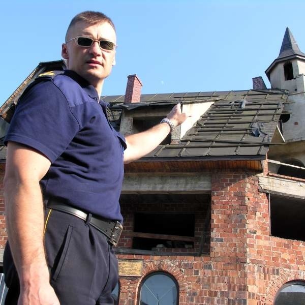 - Najlepszym rozwiązaniem byłoby znalezienia kupca na ten dom - mówi Andrzej Kicmach.