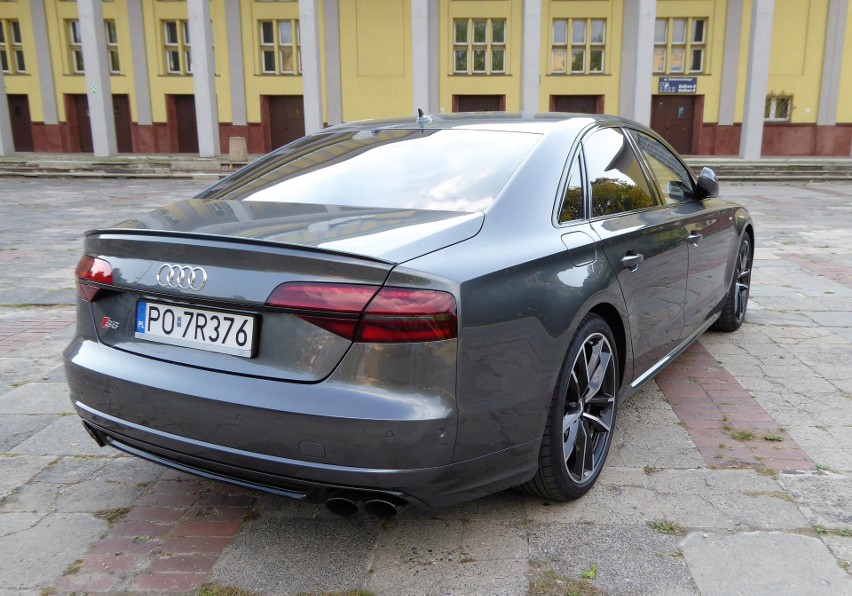 Audi S8 plus...