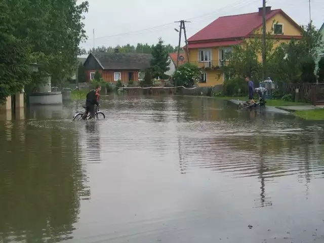Dymitrów Duży, to jedna z trzech miejscowości, która została podtopiona przez kanał młodochowski.