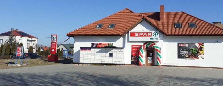 Drugi sklep sieci SPAR w Tarnobrzegu już otwarty. Przy placówce ustawiono Paczkomat InPost