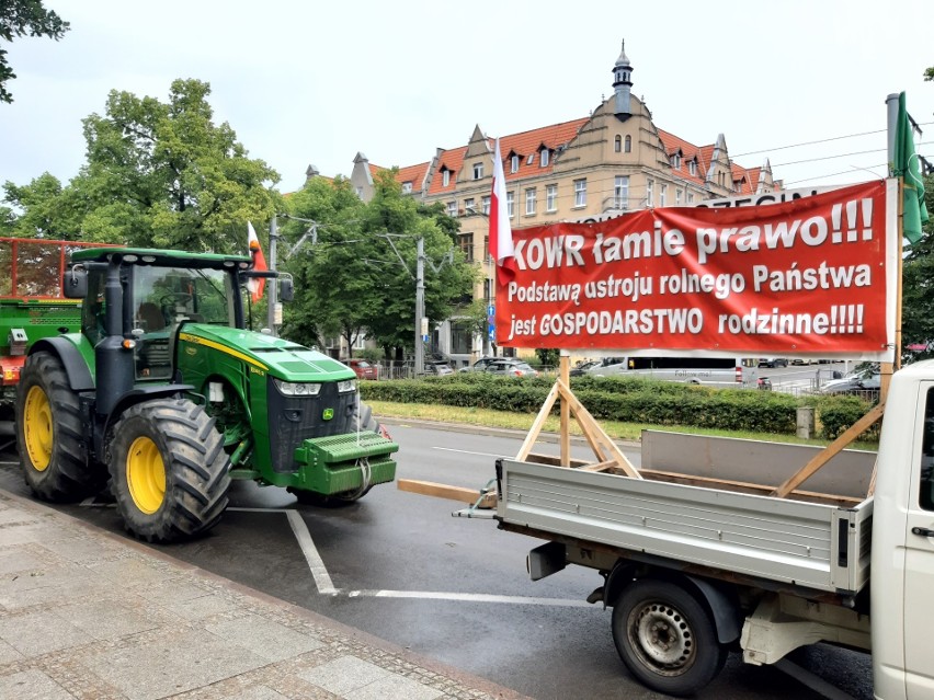 Protestujący Rolnicy na ulicach Szczecina.