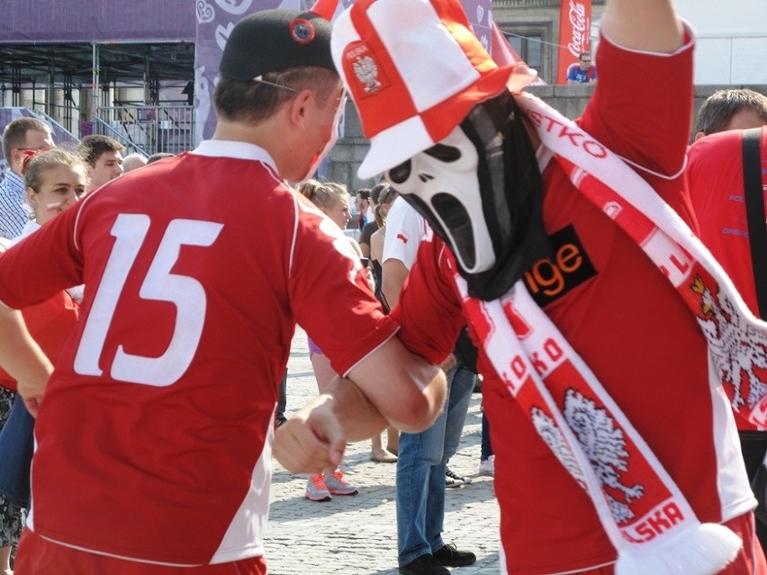 Strefa Kibica w Warszawie przed meczem Polska - Rosja