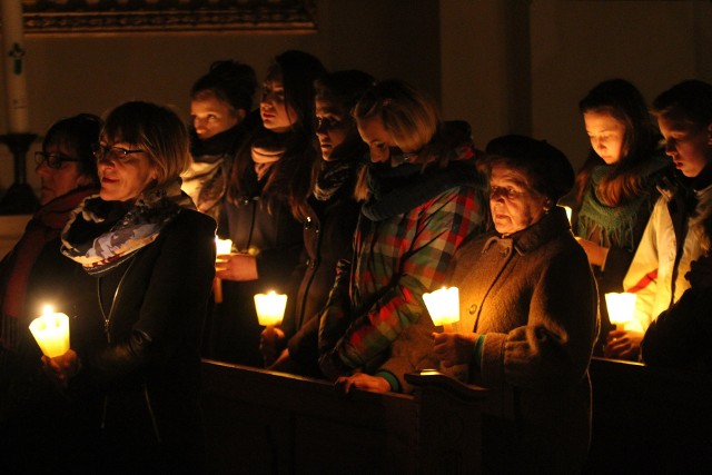 Msza roratnia jest mszą wotywną o Najświętszej Maryi Pannie w okresie Adwentu