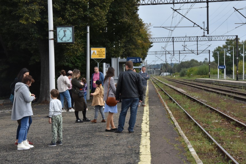 Organizatorem przejazdów retro składem jest Nowosądeckie...