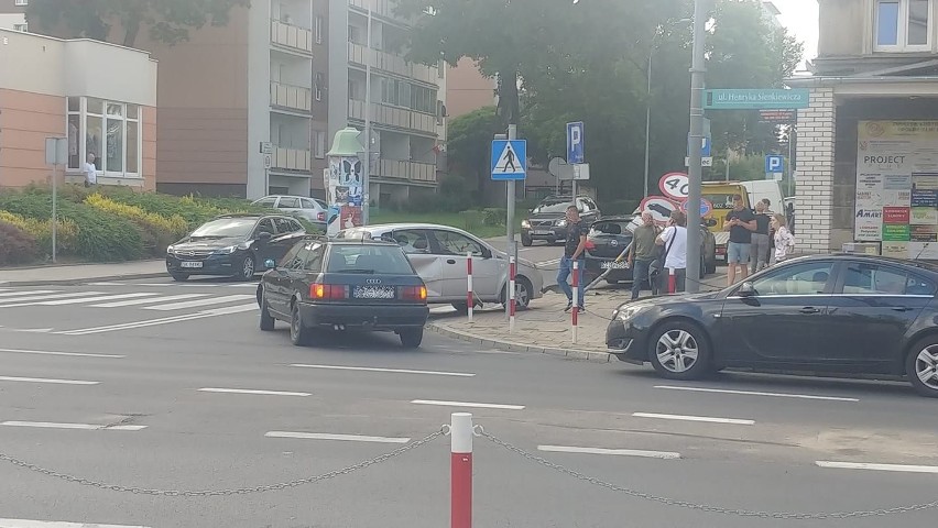 W poniedziałek, około godz. 10, na skrzyżowaniu ulic...