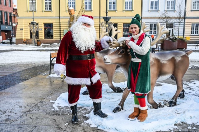 Najbardziej pożądane są odwiedziny św. Mikołaja w Wigilię. Za standardową, półgodzinną wizytę 24 grudnia zapłacić około 300 zł.