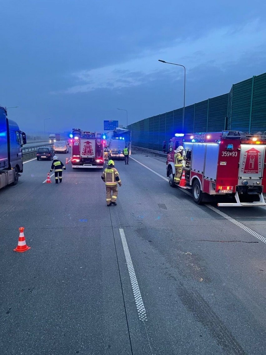 Zderzenie czterech ciężarówek na A1 w okolicach Częstochowy