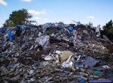 Nielegalne składowisko odpadów pod Wrocławiem