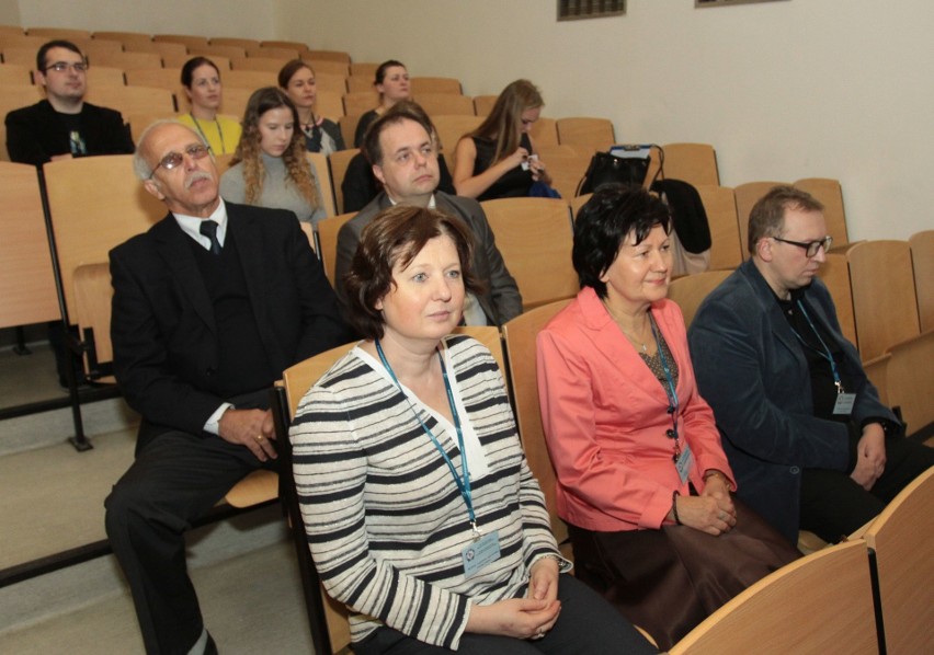 Międzynarodowa konferencja na Uniwersytecie w Radomiu. Prezentują się studenci z czterech krajów