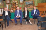 Parlamentarzyści Platformy w Staszowie. Przyszło 20 osób (ZDJĘCIA)