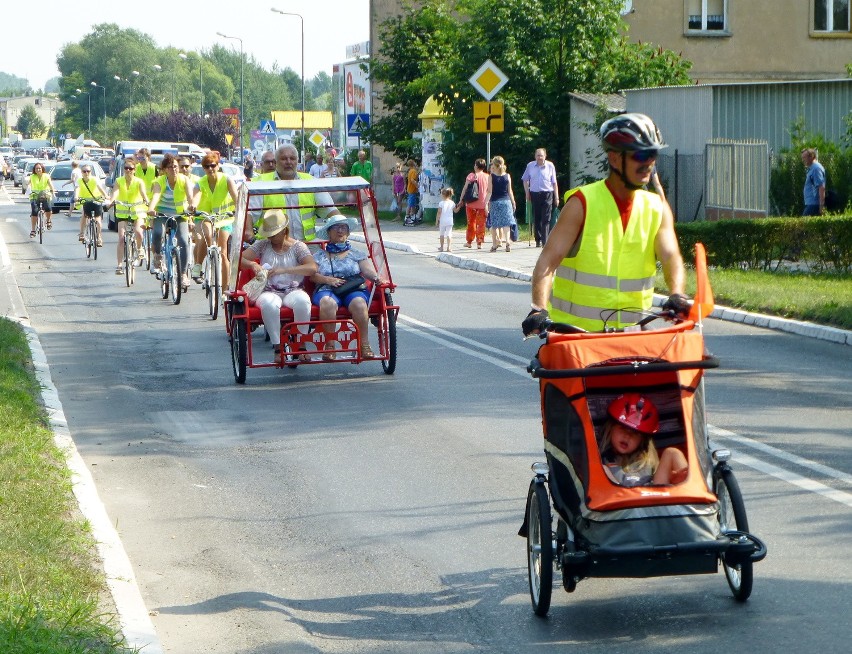 Wypożyczalnia czynna jest od wtorku do piątku w godz. od 14...