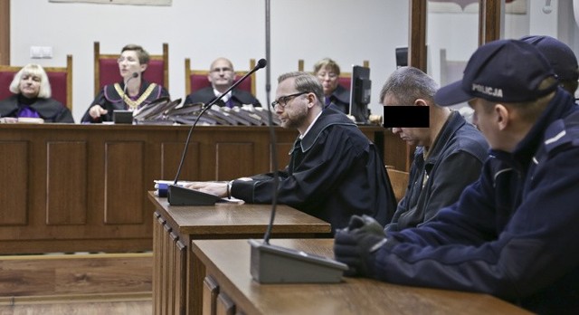 Jerzy M. w piątek na rozprawę do sądu przyjechał prosto z aresztu.