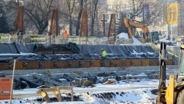 Przebudowa stadionu lekkoatletycznego przy al. Piłsudskiego jest zaawansowana w ok. 30 proc. Prace rozpoczęły się w maju 2016 r. 