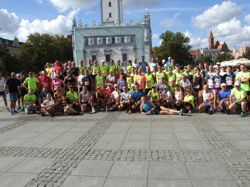 Pobiegli w półmaratonie z Chełmna do Świecia [zdjęcia]